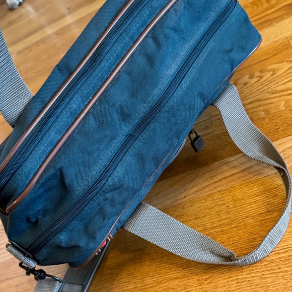 Vintage Green luggage Bag Ricardo Beverly Hills USA - Picture 8 of 11